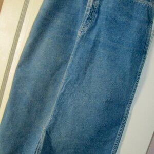 "VINTAGE 1980'S COTTON DENIM SKIRT W/POCKETS & BELT LOOPS-EXCELLENT CONDITION"